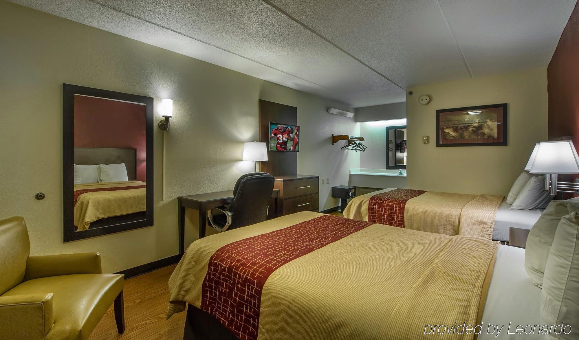 Red Roof Inn Atlanta - Кеннесо Экстерьер фото