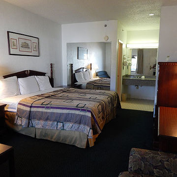Red Roof Inn Atlanta - Кеннесо Экстерьер фото